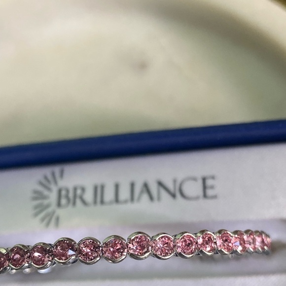 Brilliance by Swarovski Pink crystals adjustable size bracelet - Picture 5 of 6